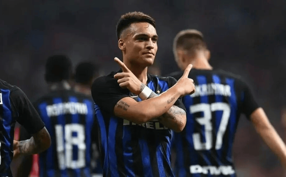 九游官方服务阿贾克斯迎欧超杯关键赛，赛前外线爆发，信心回归，高层口径保持一致的简单介绍