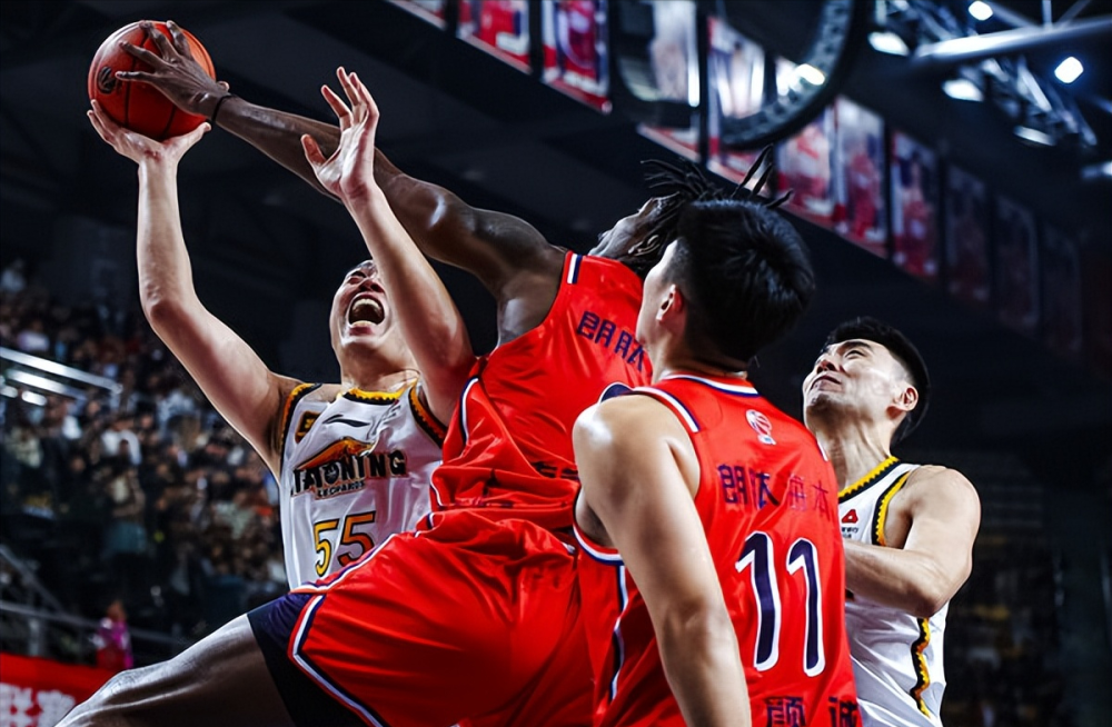 九游官网入口浙江稠州训练开放日；清晨篮板制胜引欢呼；欧篮联在即；纪律约束更严格的简单介绍